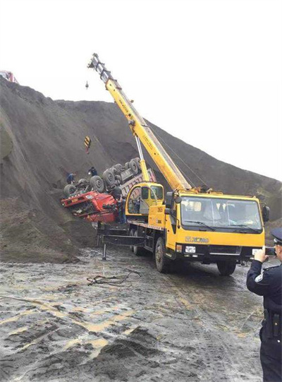 西湖区上犹道路救援